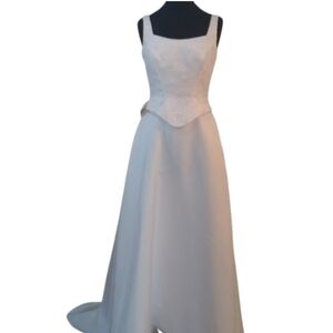 Manacor White Ballerina Corset Wedding Dress w/Beaded Edges + Embroidery…